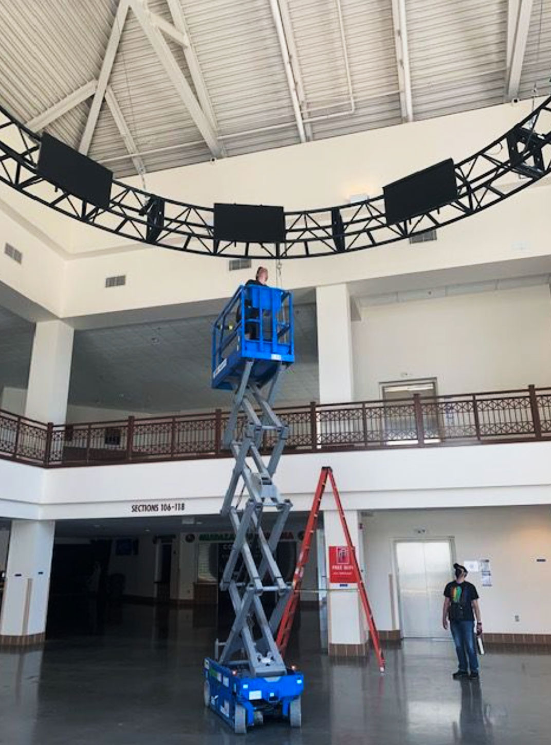 Hall of Fame overhead truss